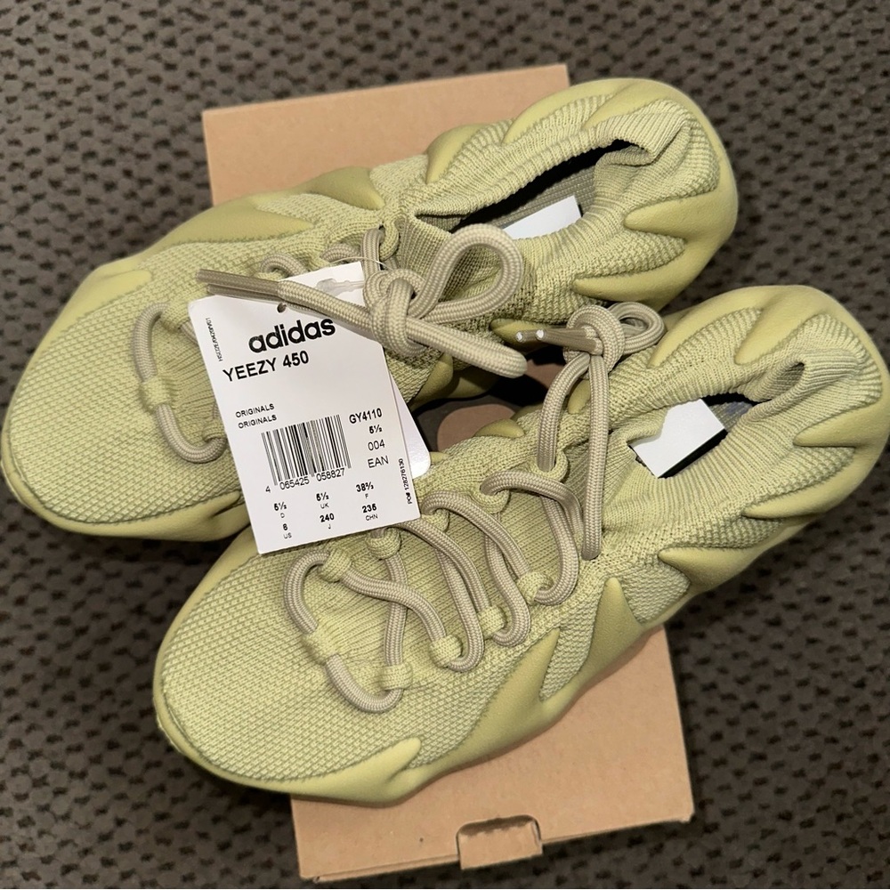 Yeezy 450 ‘Resin’ - Picture 2 of 12